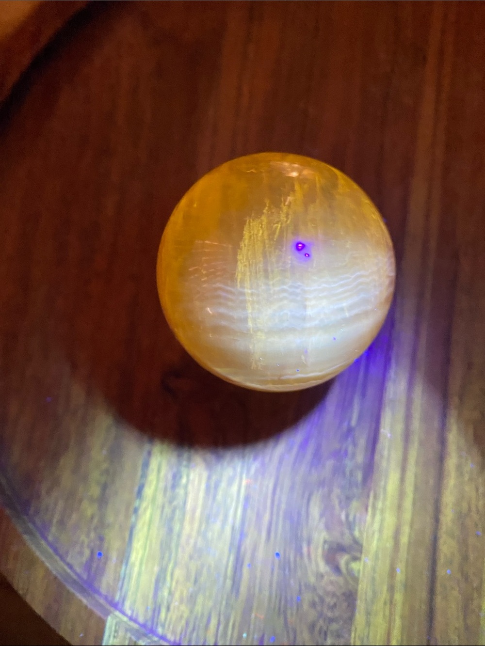 Yellow fluorite sphere - Picture 4 of 4